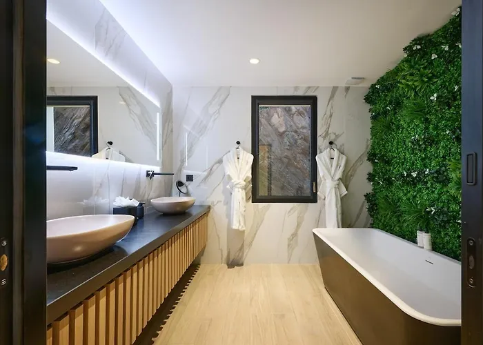 Luxury In With Gulf View Villa Port Grimaud