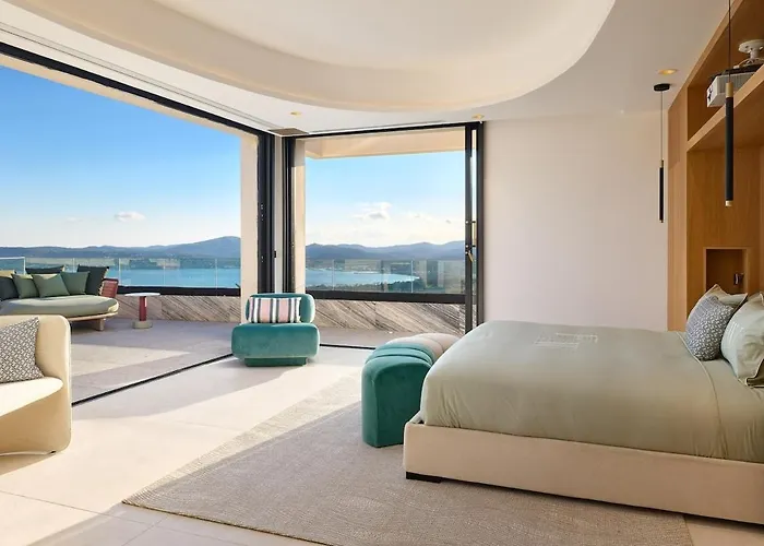 Luxury In With Gulf View Villa Port Grimaud